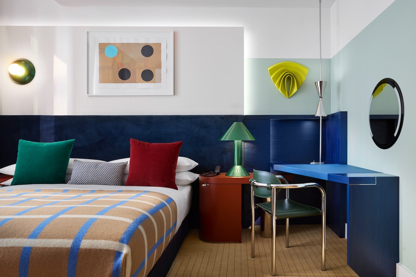 Essential Room at Kimpton Main Frankfurt
